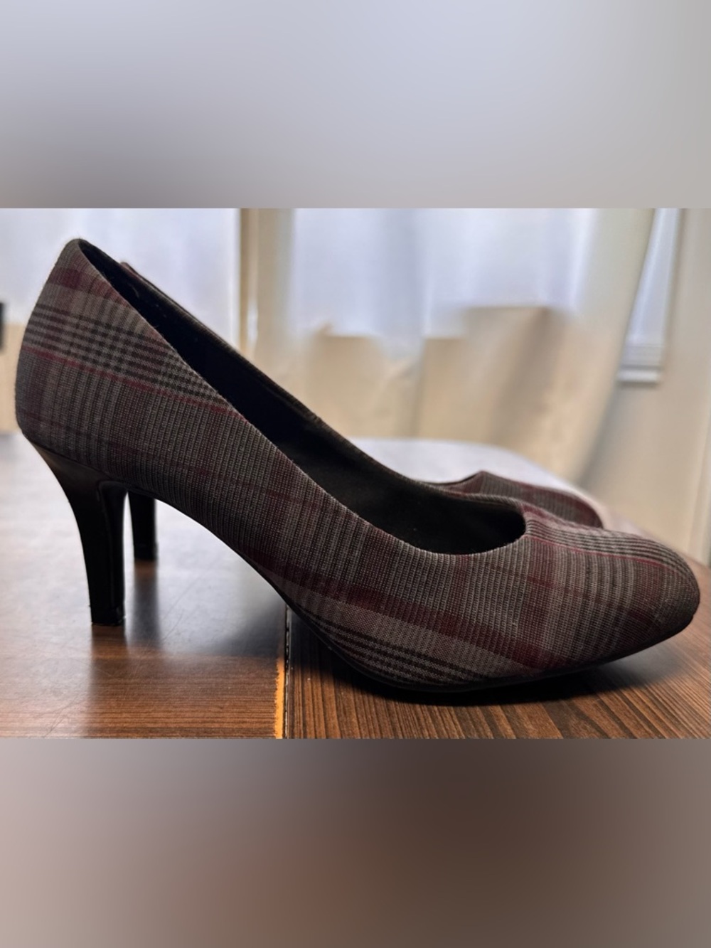 Plaid Mid-Heel Pump in Gray and Burgundy